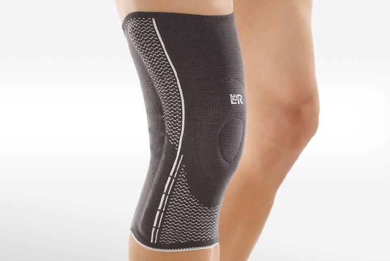 L&R Cellacare® Genu Comfort kniebandage met zachte comfortzone in de knieholte